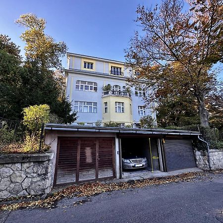 Hillside Luxury Residence Budapest With Free Garage Exterior photo